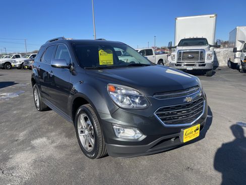 Used 2017 Chevrolet Equinox Premier w/ Enhanced Convenience Package image 2