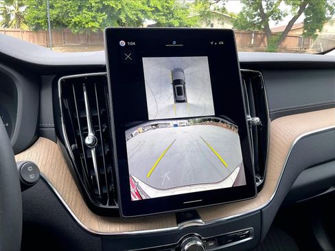 New 2026 Volvo XC60 T8 Ultra w/ Climate Package image 20