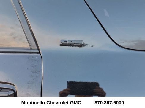 Used 2022 Toyota 4Runner SR5 image 6