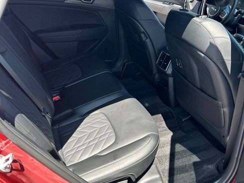 Certified 2025 Kia Sportage X-Line w/ Premium Package AWD/4WD image 7