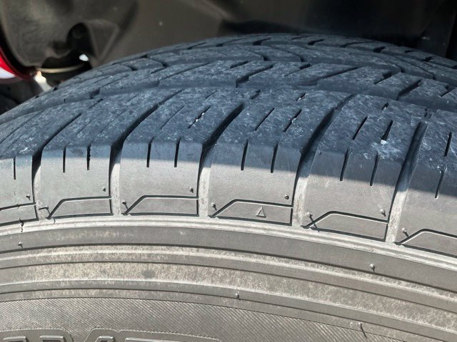 Used 2018 Jeep Wrangler Unlimited Sahara w/ Uconnect 4C Nav & Sound Group AWD/4WD image 14