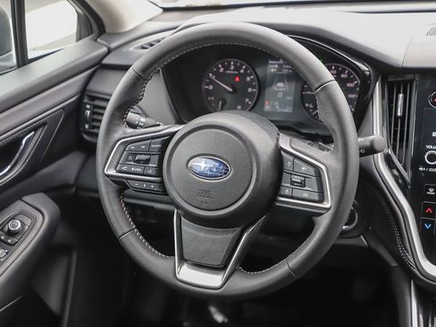 Certified 2025 Subaru Outback Premium AWD/4WD image 17