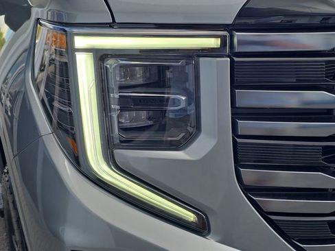 New 2026 GMC Sierra 1500 AT4 w/ AT4 Premium Package AWD/4WD image 10
