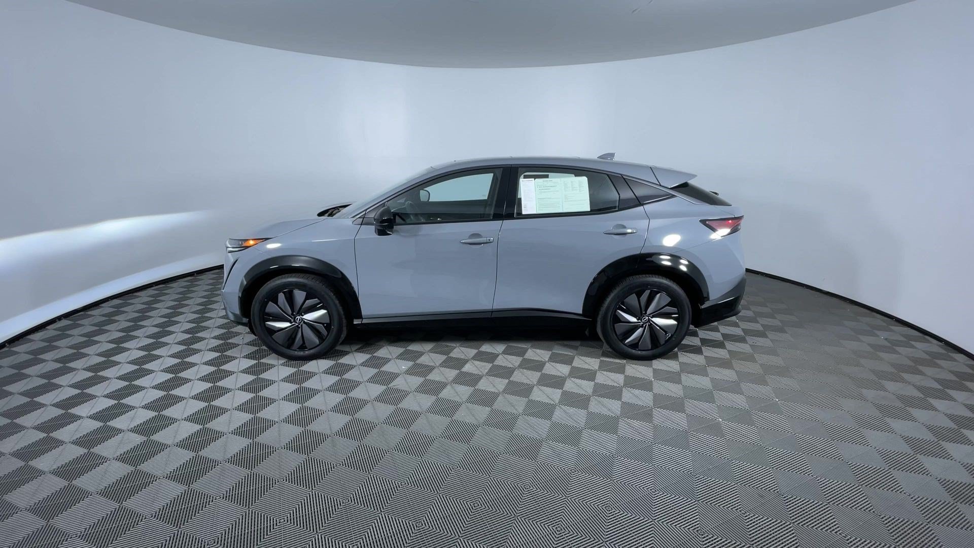 Certified 2024 Nissan Ariya AWD image 5