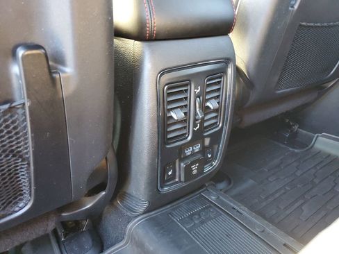 Used 2021 Jeep Grand Cherokee Trailhawk image 33