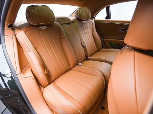 New 2026 Bentley Flying Spur Plug-In Hybrid image 47