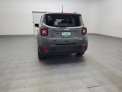 Used 2021 Jeep Renegade Latitude image 6