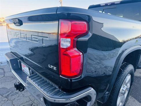 Used 2020 Chevrolet Silverado 2500 LTZ w/ LTZ Texas Edition image 12