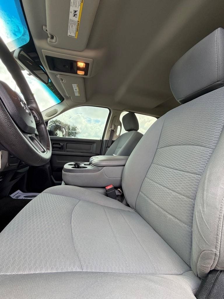 Used 2015 RAM 2500 Tradesman w/ Chrome Appearance Group AWD/4WD image 11