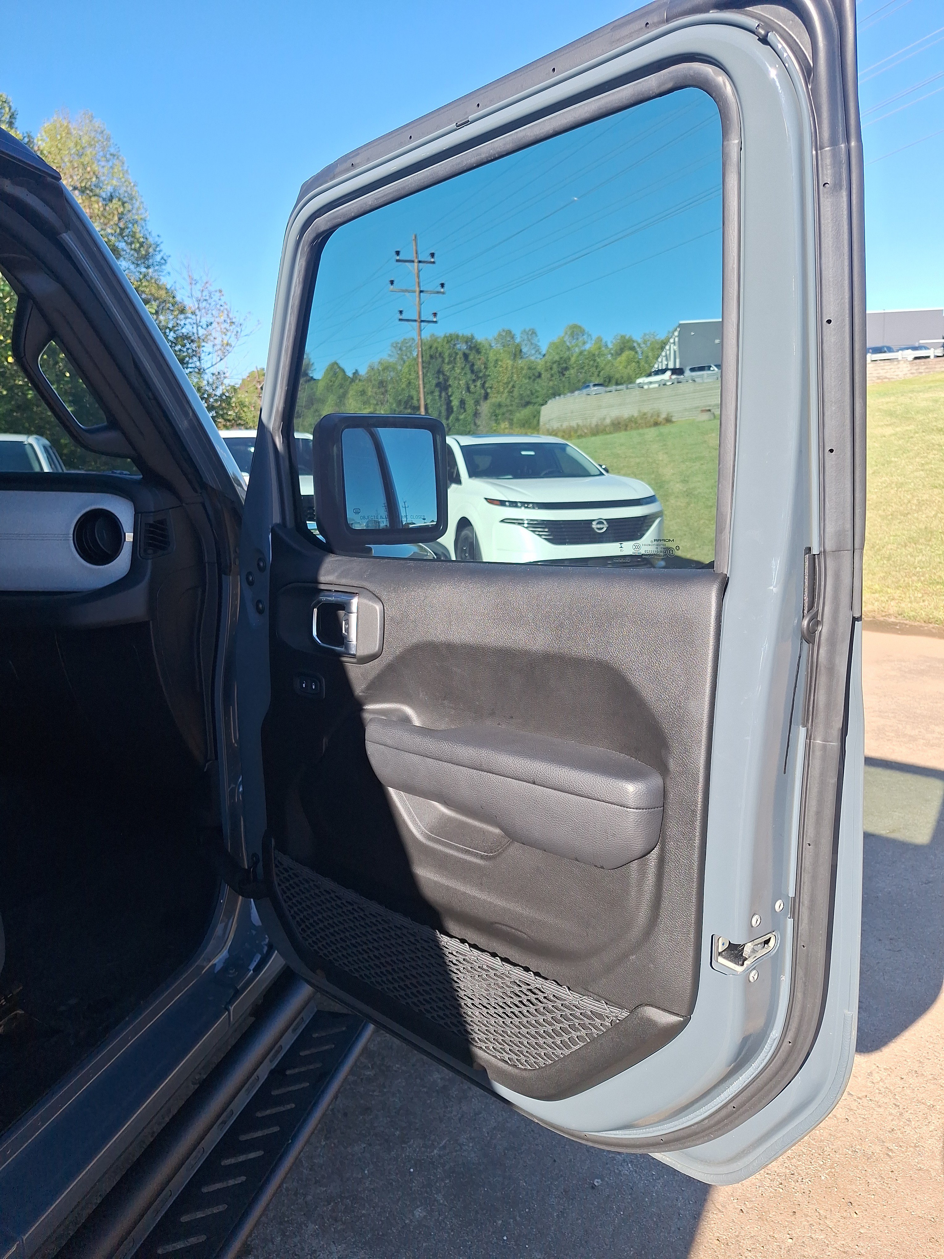 Used 2025 Jeep Wrangler Unlimited Sport AWD/4WD image 26