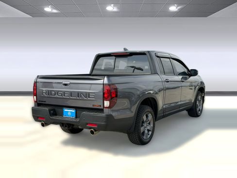 Used 2025 Honda Ridgeline TrailSport image 8