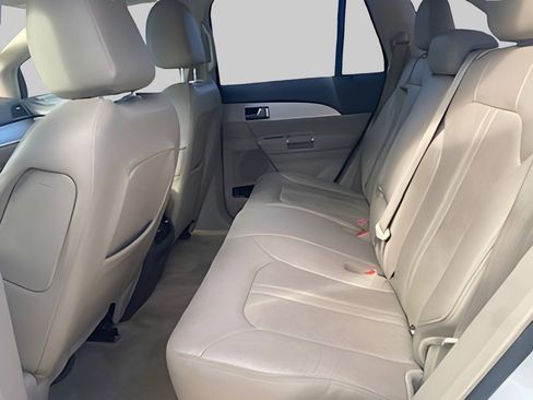 Used 2015 Lincoln MKX FWD image 3