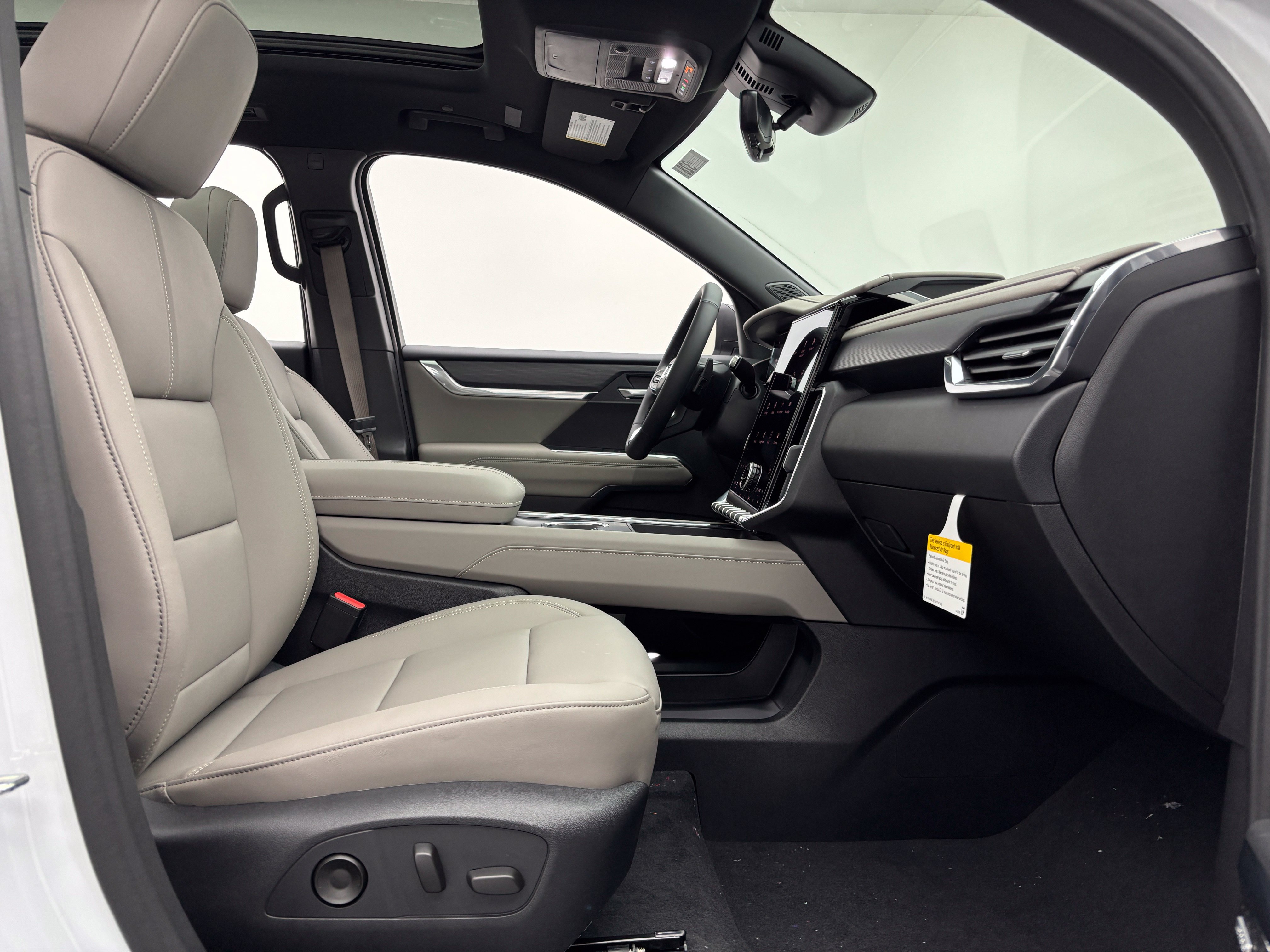 New 2027 GMC Acadia Elevation w/ Elevation Premium Package AWD/4WD image 37