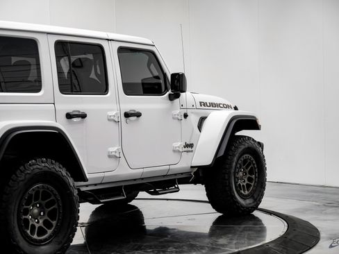 Used 2022 Jeep Wrangler Unlimited Rubicon w/ Xtreme Recon 35" Tire Package image 17