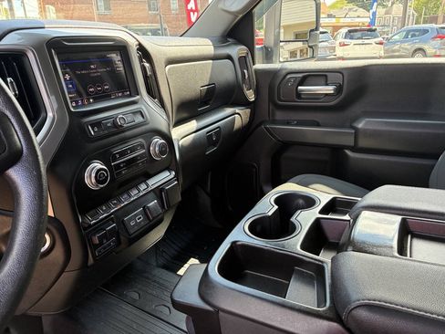 Used 2024 GMC Sierra 3500 Pro AWD/4WD image 17