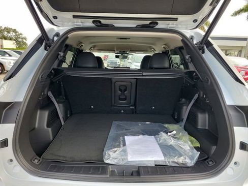 New 2026 Mitsubishi Outlander SE image 10