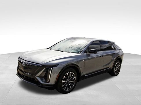 New 2026 Cadillac Lyriq Sport image 2