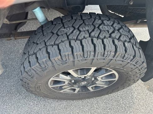 Used 2015 Toyota Tundra SR5 w/ TRD Off Road Package image 4