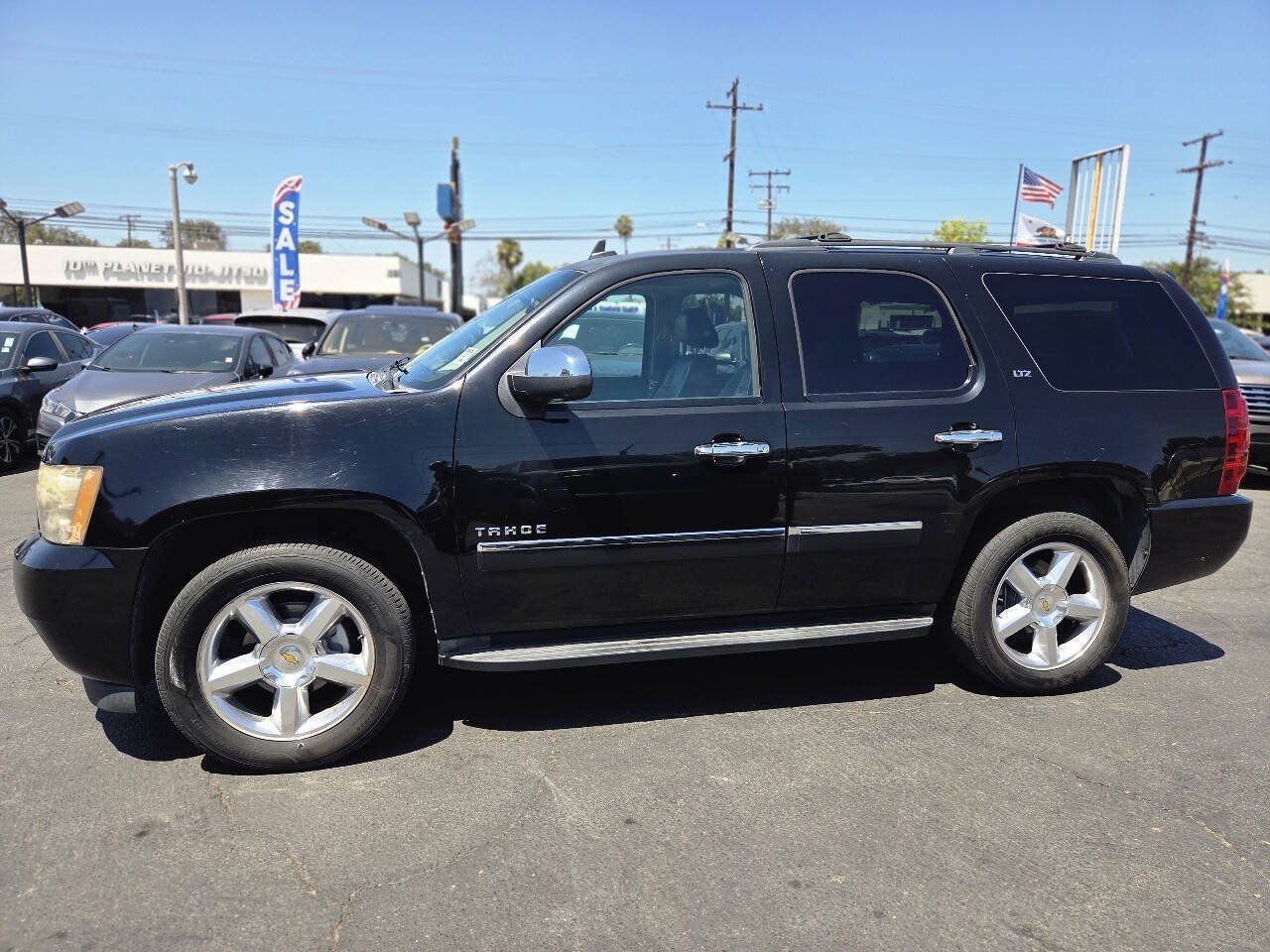 Used 2011 Chevrolet Tahoe LTZ RWD image 15