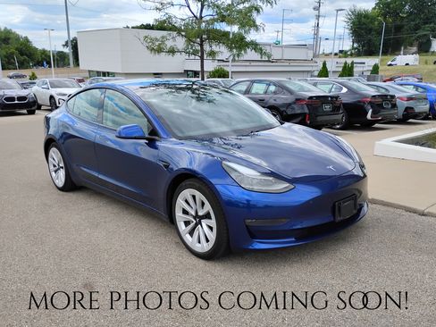 Used 2021 Tesla Model 3 Long Range AWD/4WD image 1