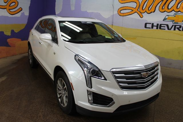 Used 2018 Cadillac XT5 Luxury w/ Driver Awareness Package AWD/4WD image 3