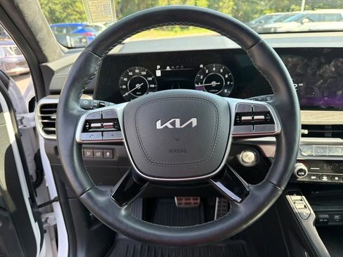 Certified 2025 Kia Telluride SX Prestige X-Line AWD/4WD image 12