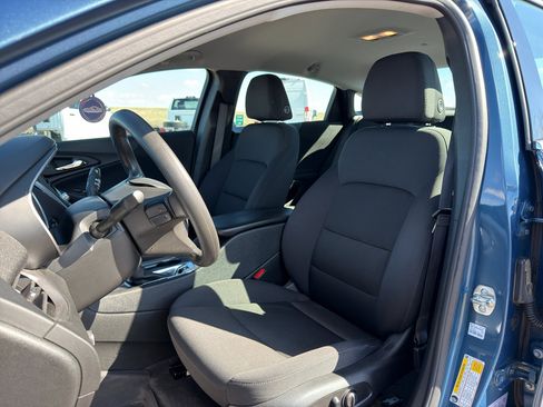 Used 2025 Chevrolet Malibu LT FWD image 10
