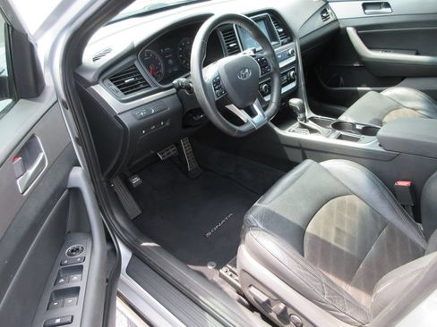 Used 2018 Hyundai Sonata Sport FWD image 11