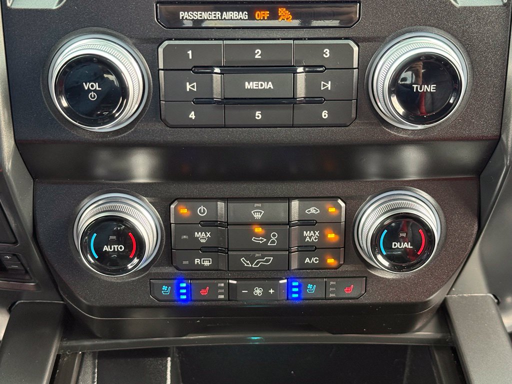 Used 2020 Ford F150 Lariat w/ Equipment Group 502A Luxury AWD/4WD image 33