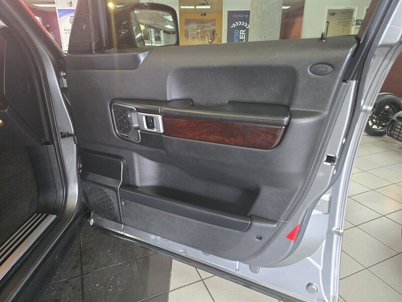 Used 2007 Land Rover Range Rover HSE AWD/4WD image 14