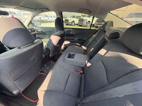 Used 2017 Honda Accord LX image 18