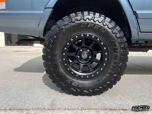 Used 1999 Jeep Cherokee Sport image 51