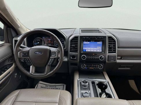 Used 2019 Ford Expedition Max XLT w/ Equipment Group 202A AWD/4WD image 21