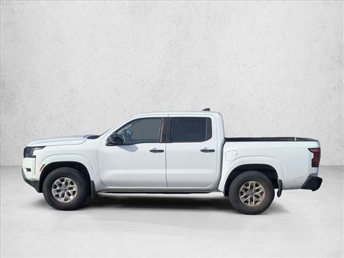 Used 2022 Nissan Frontier S image 5