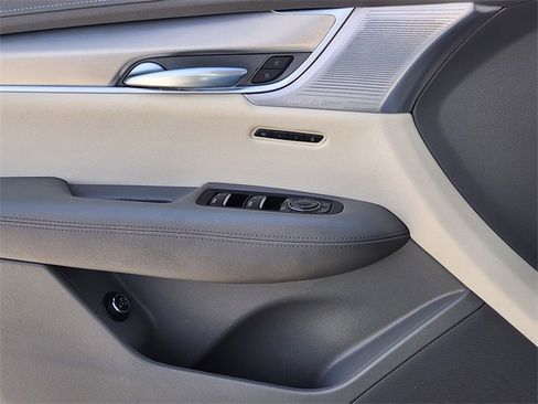 Used 2023 Cadillac XT5 Premium Luxury w/ Technology Package image 21