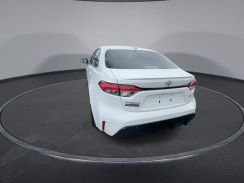 Used 2024 Toyota Corolla SE image 13