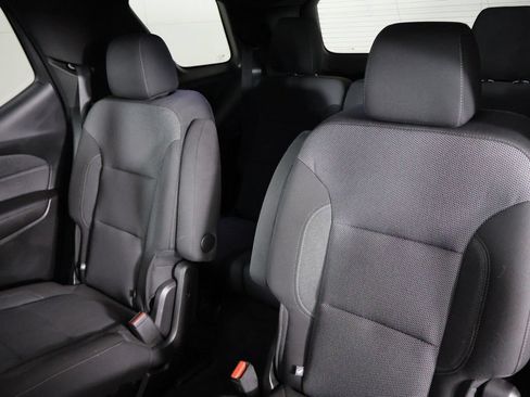 Used 2022 Chevrolet Traverse LT AWD/4WD image 34