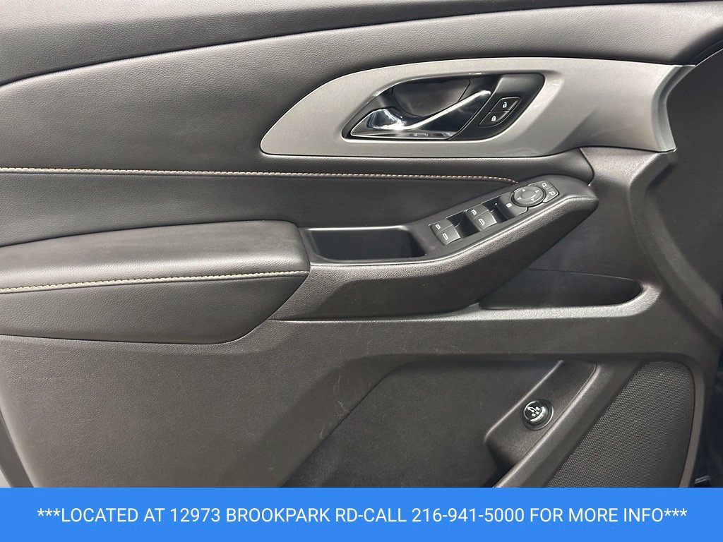 Used 2021 Chevrolet Traverse LT FWD image 8
