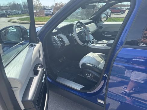 Used 2020 Land Rover Range Rover Sport SVR image 5
