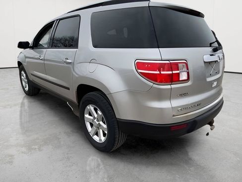 Used 2007 Saturn Outlook XE w/ Advanced Audio Pkg FWD image 8