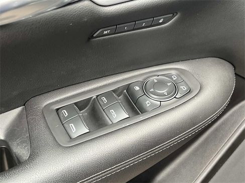 Certified 2022 Cadillac XT5 Premium Luxury image 14