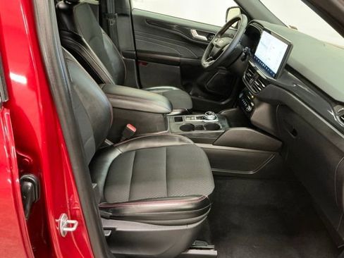 Used 2024 Ford Escape ST-Line w/ Tech Pack #1 AWD/4WD image 19