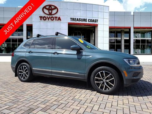 Used 2021 Volkswagen Tiguan SE FWD image 1