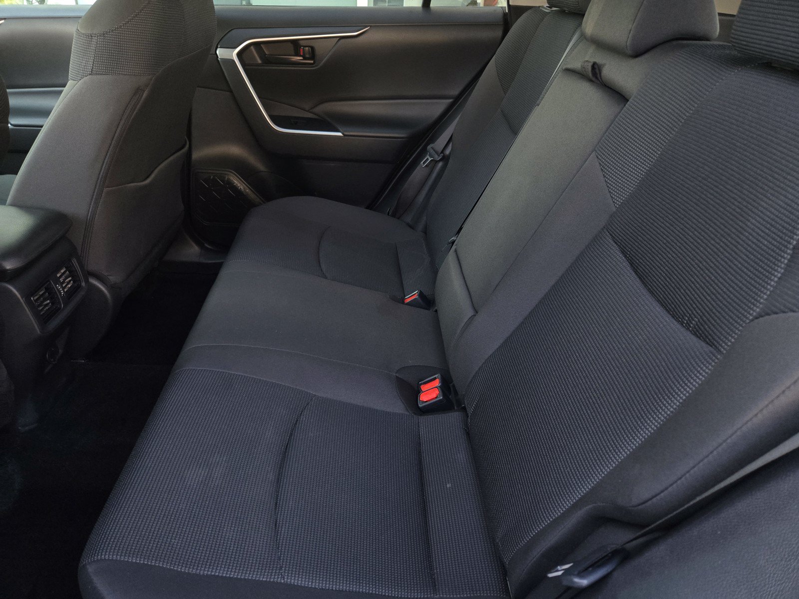 Certified 2024 Toyota RAV4 LE AWD/4WD image 11