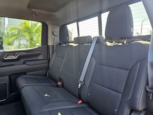 Used 2022 Chevrolet Silverado 1500 LT AWD/4WD image 23