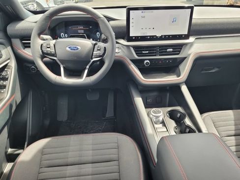 New 2026 Ford Explorer ST-Line w/ ST-Line Street Pack AWD/4WD image 7