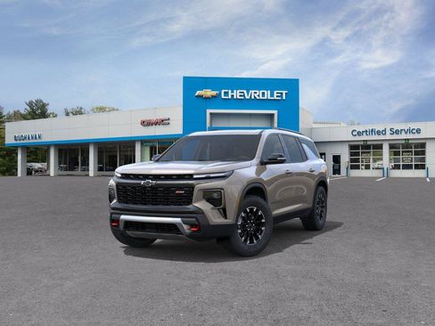 New 2026 Chevrolet Traverse Z71 w/ Driver Confidence Package AWD/4WD image 8
