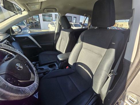 Used 2016 Toyota RAV4 LE image 21