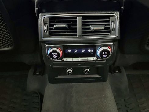 Used 2018 Audi Q7 3.0T Premium Plus w/ Premium Plus Package AWD/4WD image 27