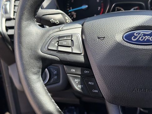 Used 2019 Ford Escape Titanium FWD image 35
